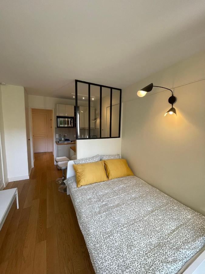 Dream Dwell -studio With Balcony 800m To Trocadero And Tour Eiffel * Parijs